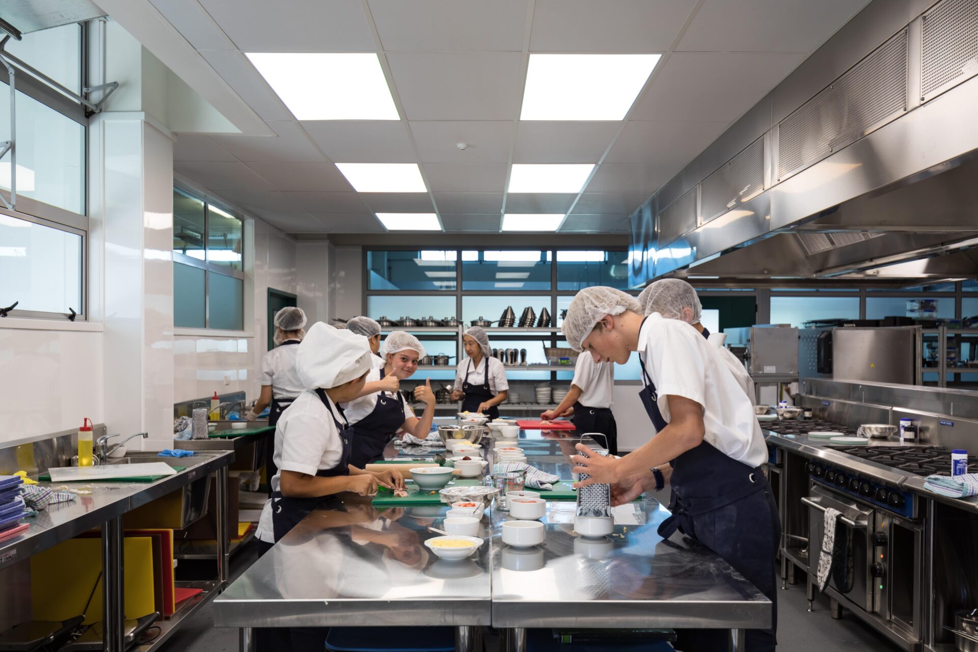 1P0A0386-8-min-1920x1280